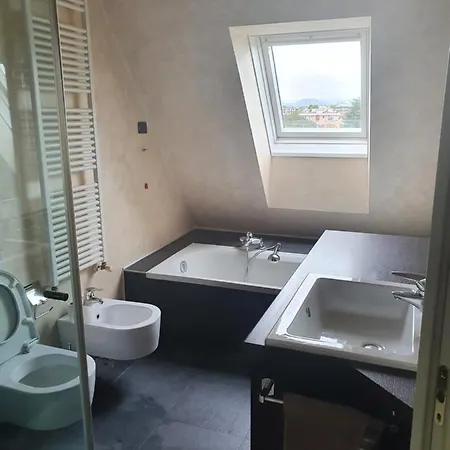 Milano Malpensa Grandi Mansarda Attico * Gallarate